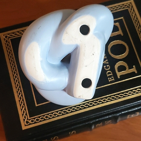 Vintage Ceramic Knot Candle Holder - Picture 8 of 10